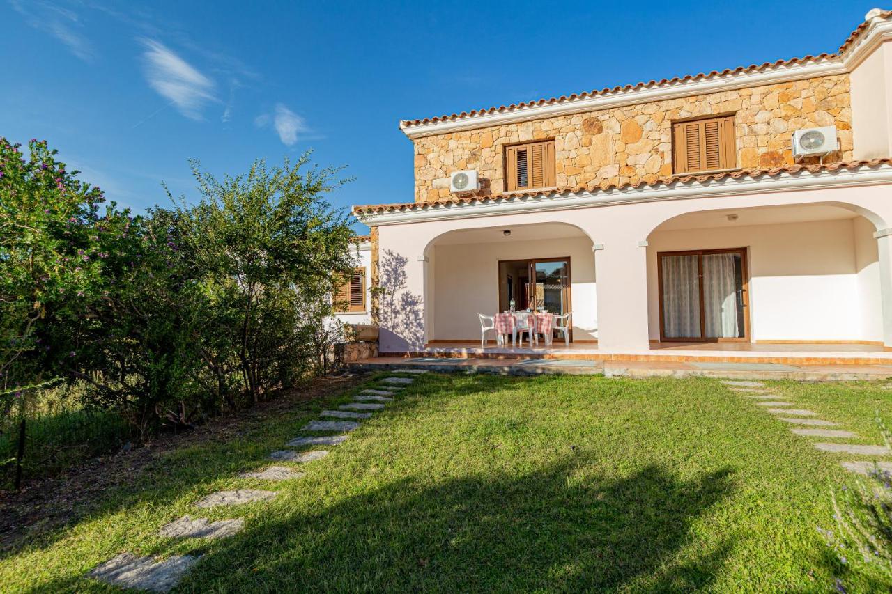 Appartamento Trilocale Vicino Al Centro Di San Teodoro San Teodoro  Kültér fotó